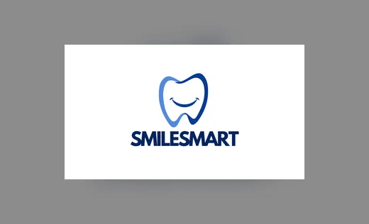 Wortbildmarke SMILESMART: stilisierter Zahn mit Lächeln über dem Schriftzug
